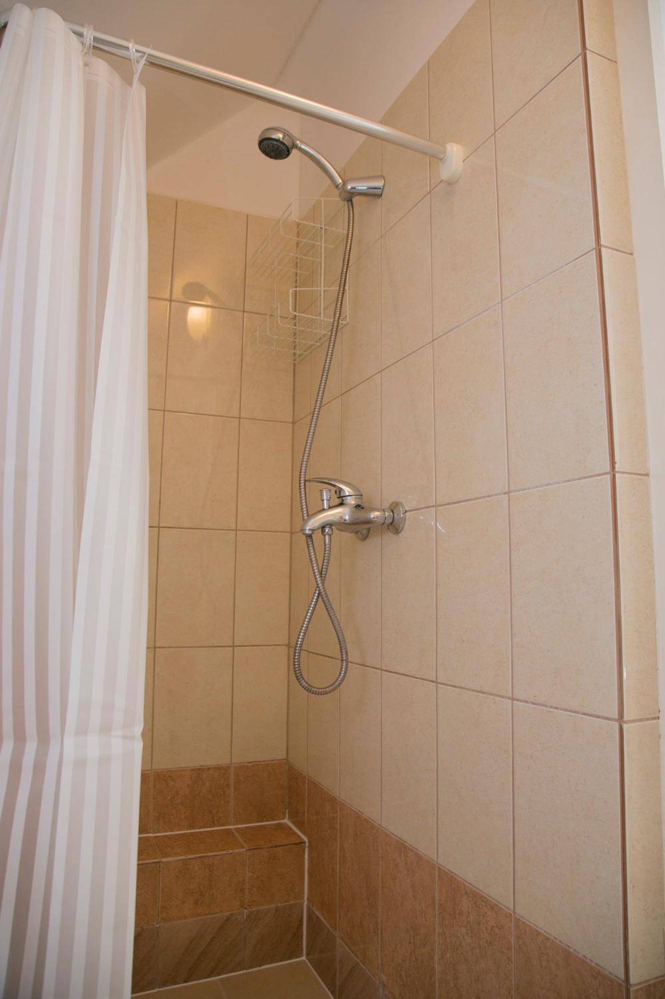 Guens Vendeghaz Hotel Szigliget Ruang foto