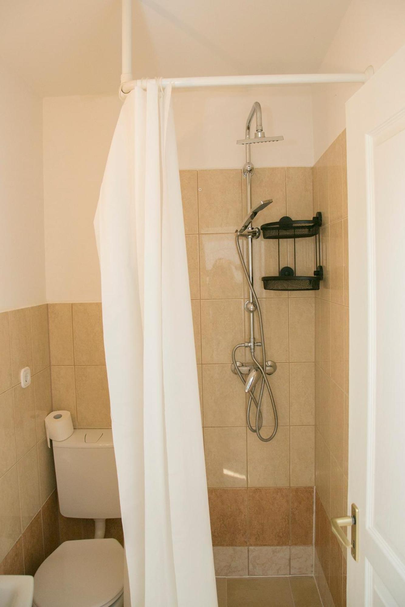 Guens Vendeghaz Hotel Szigliget Ruang foto